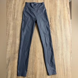 SILVER BLUE SPORT LEGGINGS FROM ABERCROMBIE AND FITCH - NOT USED